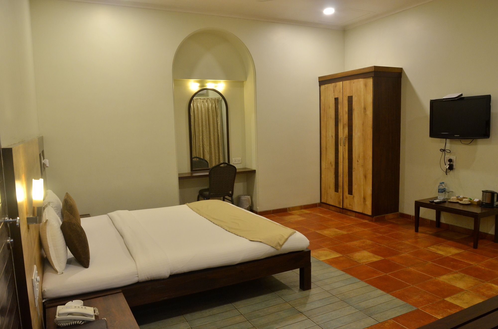 Zaras Resort Lonavala Bagian luar foto