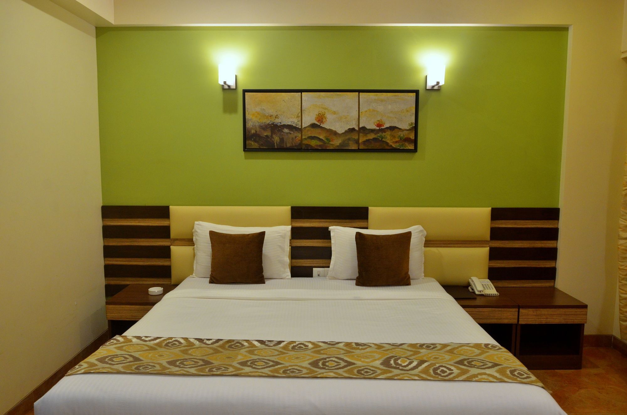 Zaras Resort Lonavala Bagian luar foto